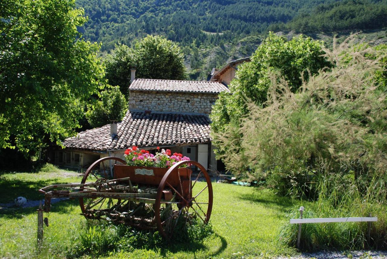 Le Moulin Bed and Breakfast Pradelle Buitenkant foto