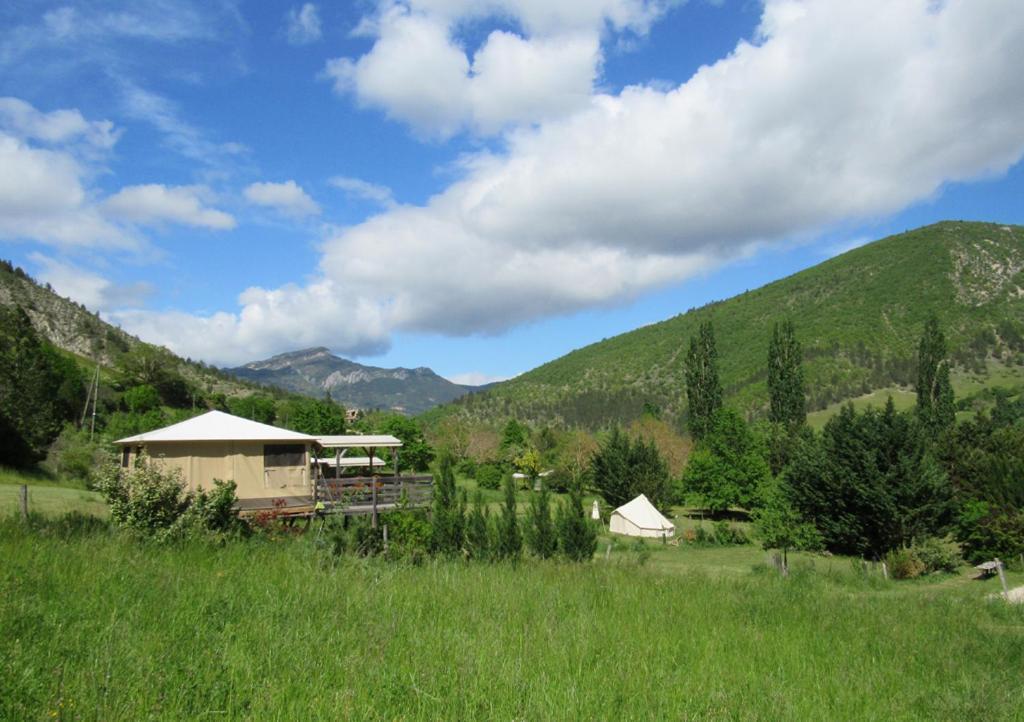 Le Moulin Bed and Breakfast Pradelle Buitenkant foto